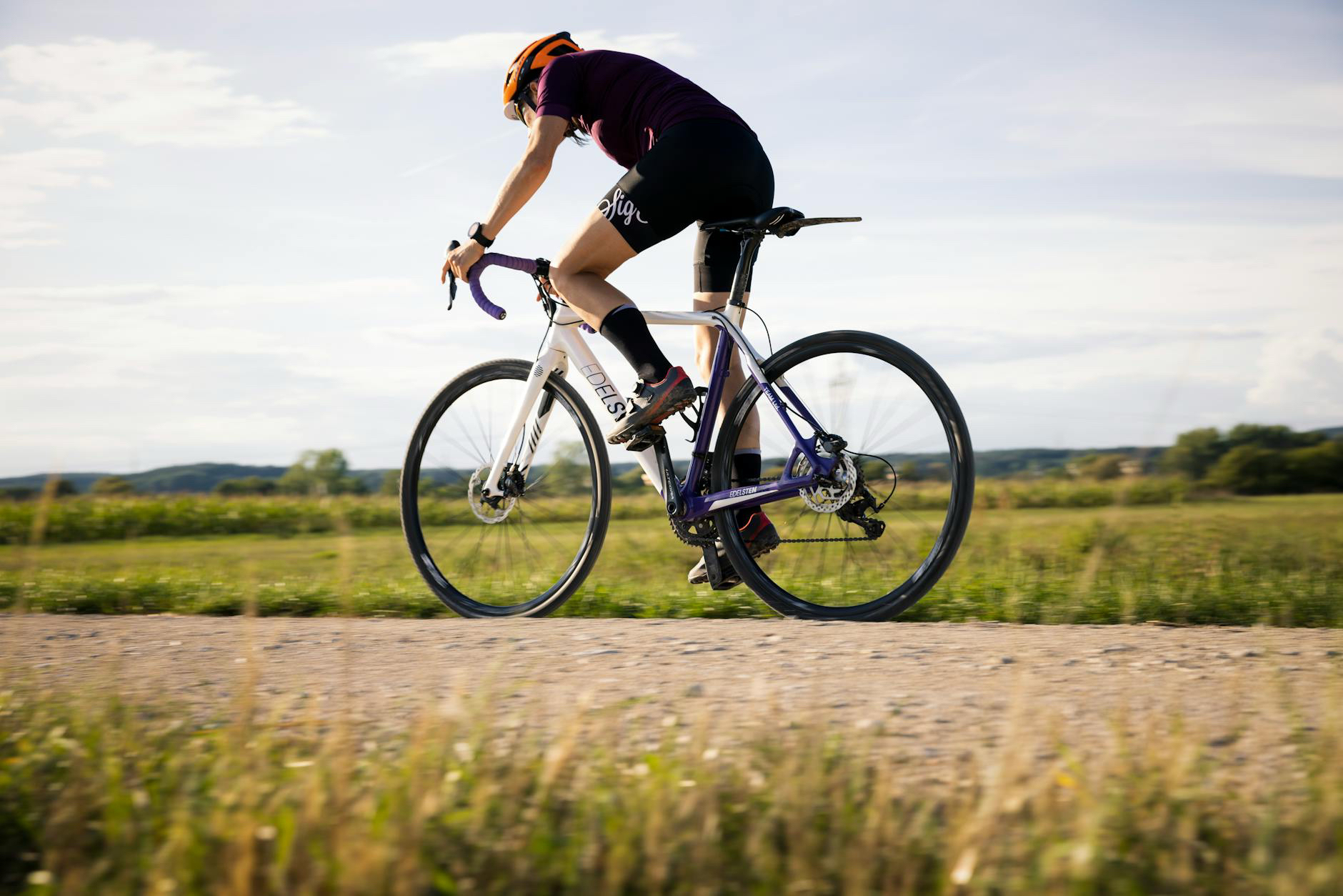 Cómo Mejorar Tu Rendimiento en el Ciclismo: Consejos Esenciales con Perspectivas Españolas